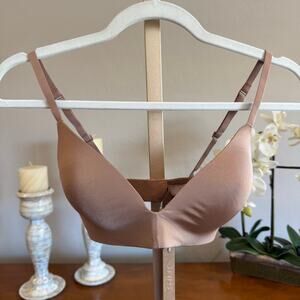 SKIMS Wireless Form T-Shirt Bra 34C Sienna NWT